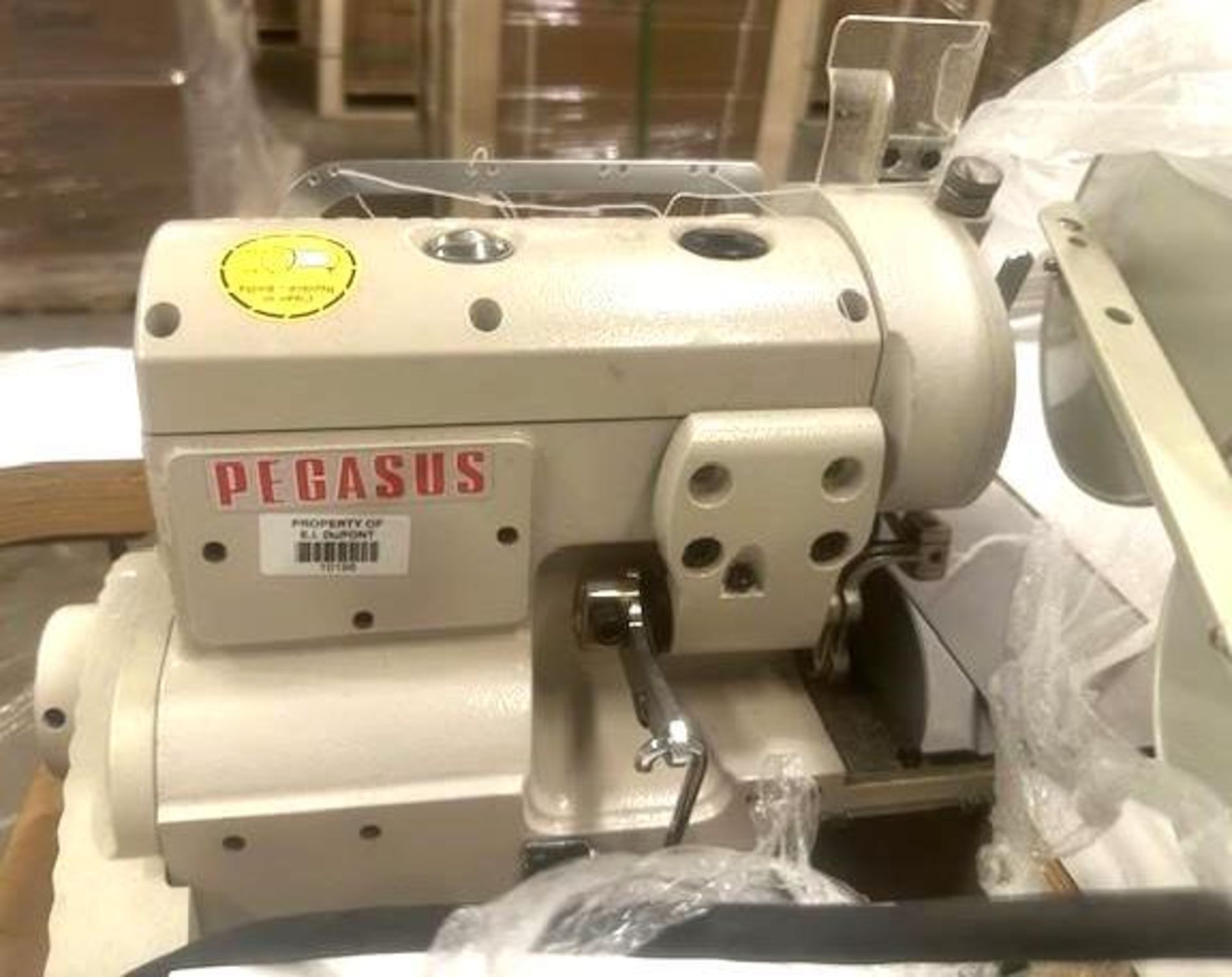 Pegasus MX5204-02-233-4 Serge Sewing Machine - Image 5 of 7