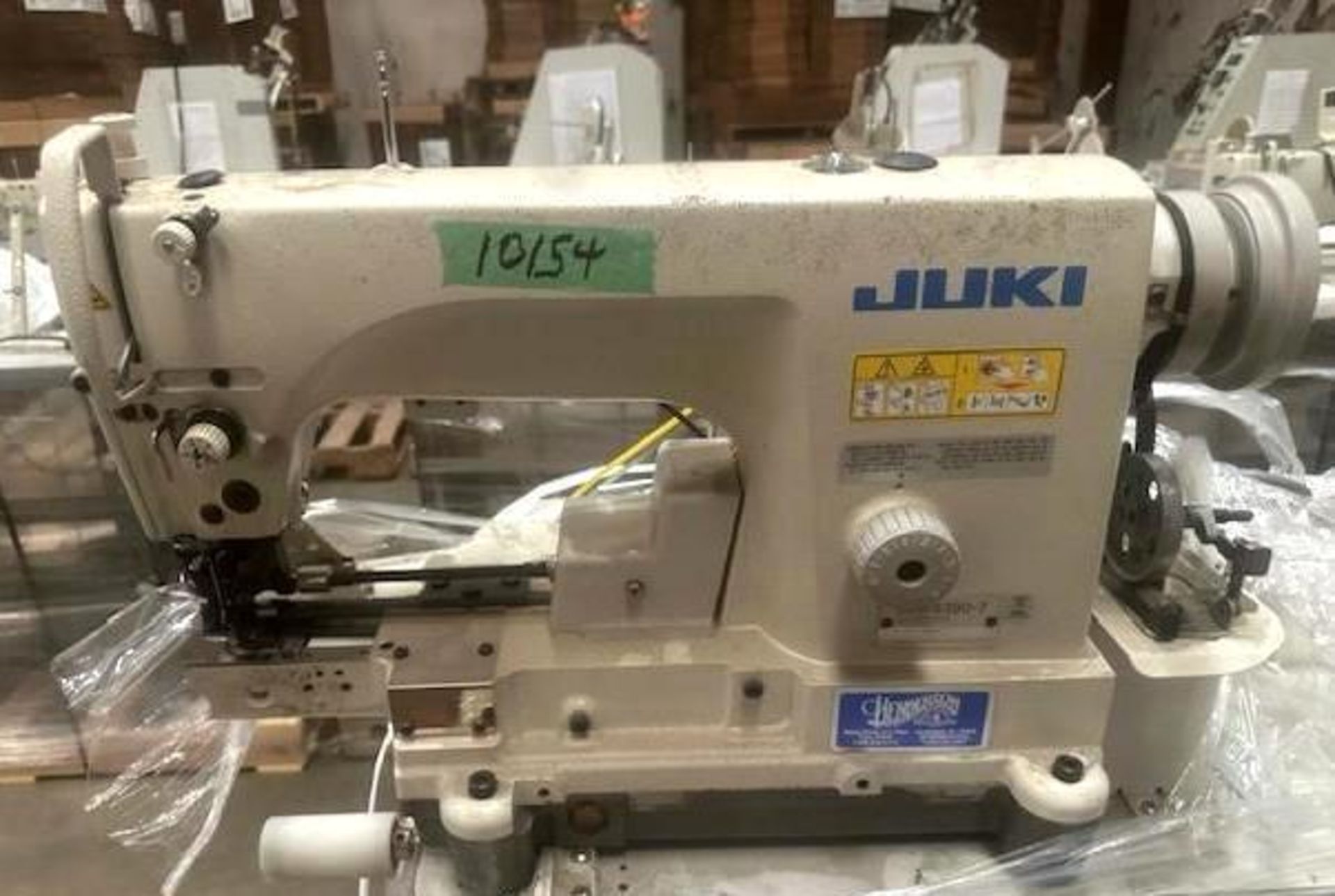 Juki DLN-6390-7 Off Set Lock Stitch Sewing Machine w/ Puller - Image 4 of 8
