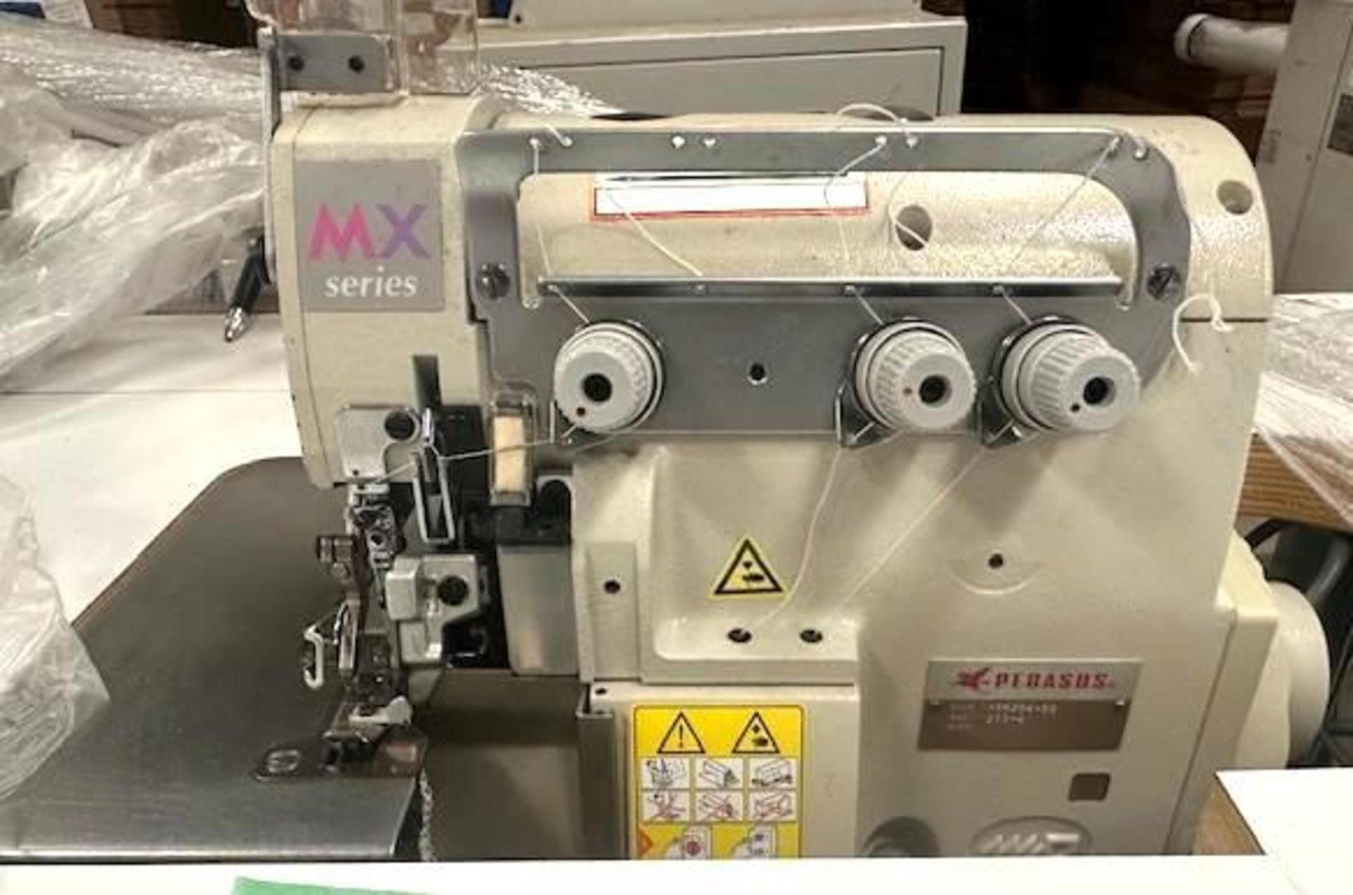 Pegasus MX5204-02-233-4 Serge Sewing Machine - Image 4 of 6