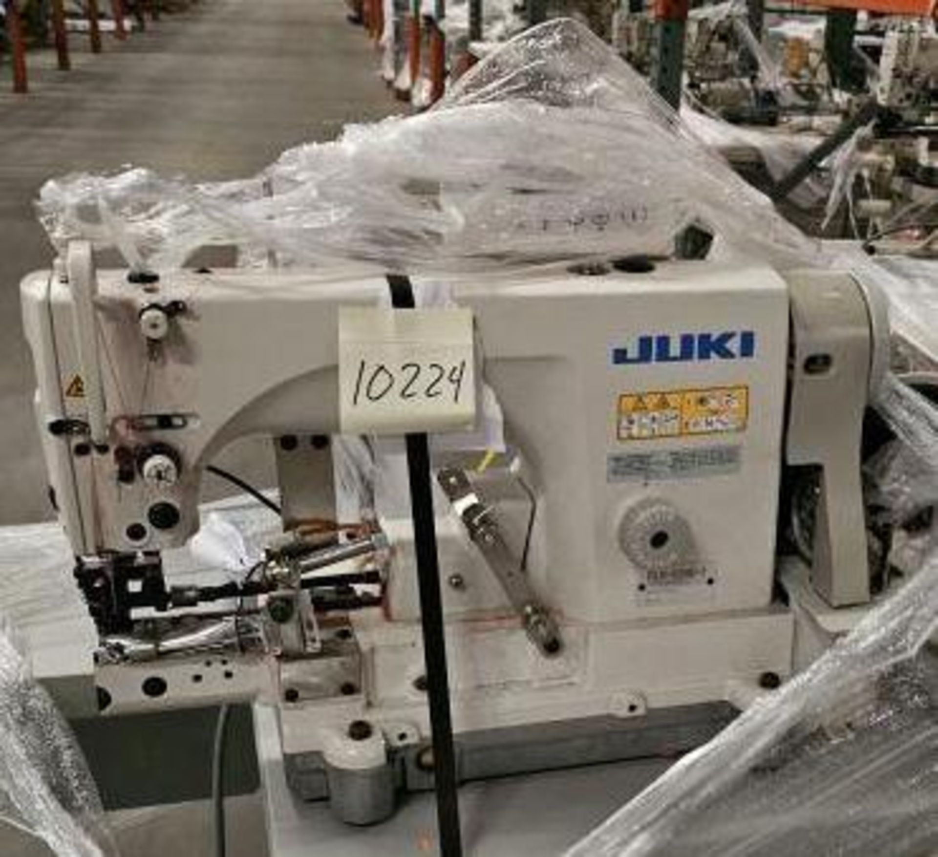 Juki DLN-6390-7 2D3QJ00327 Sewing Machine - Image 3 of 8