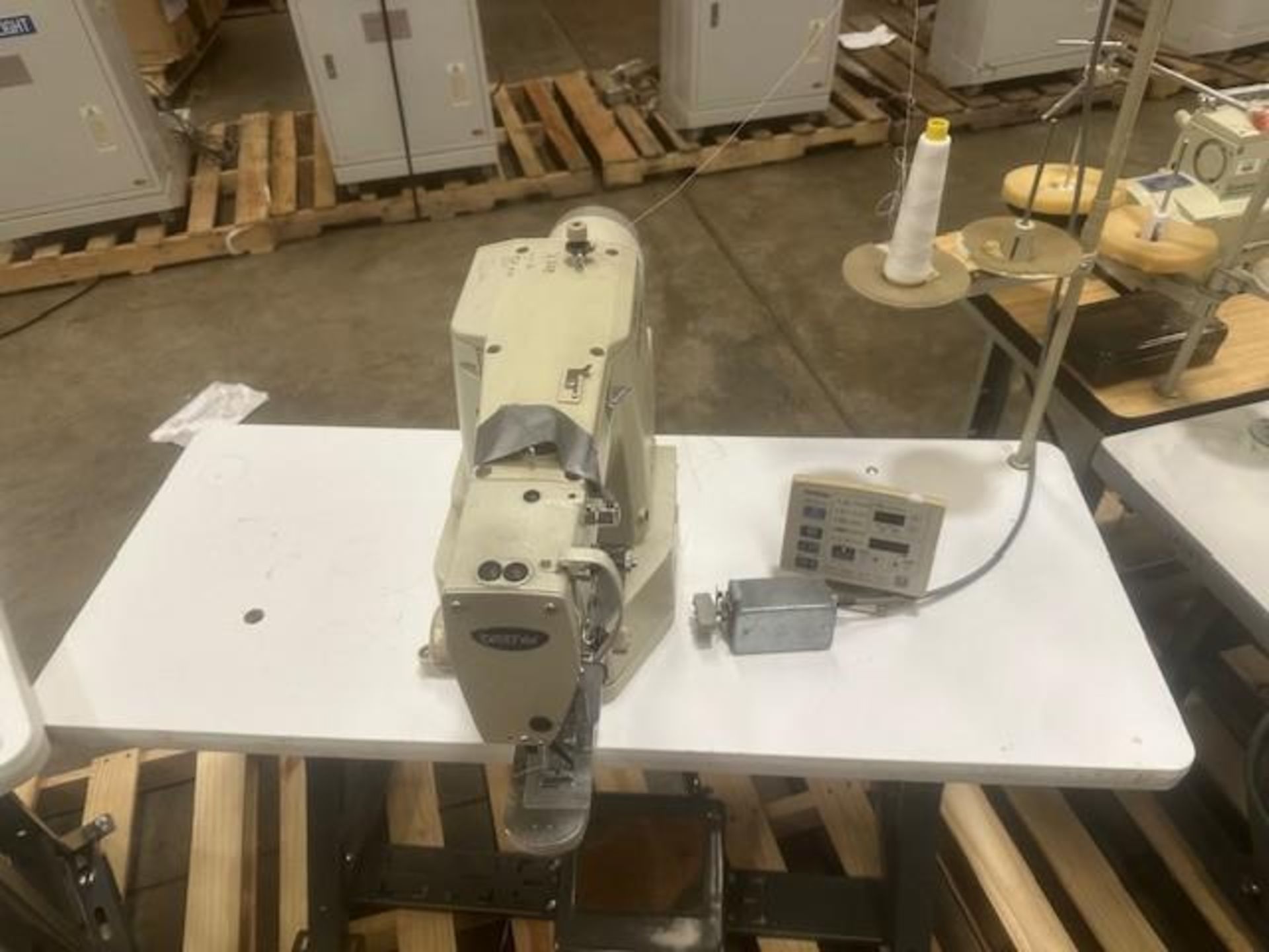 Brother KE-430D-02 Programmable Sewing Machine - Image 2 of 7