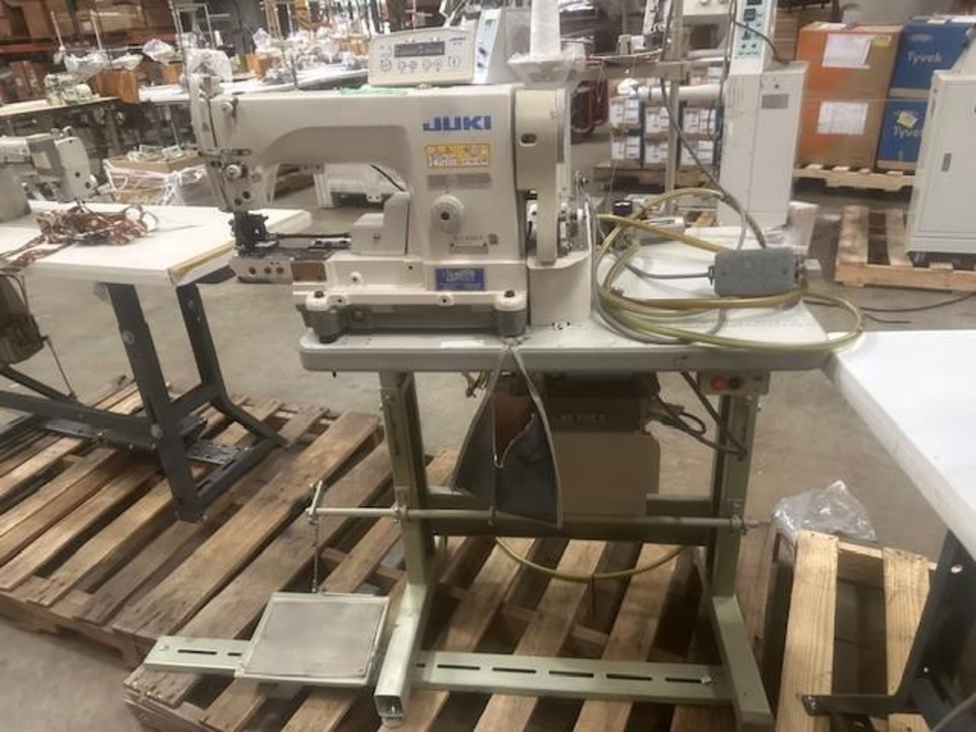 Juki DLN-6390-7 Off Set Lock Stitch Sewing Machine w/ Puller