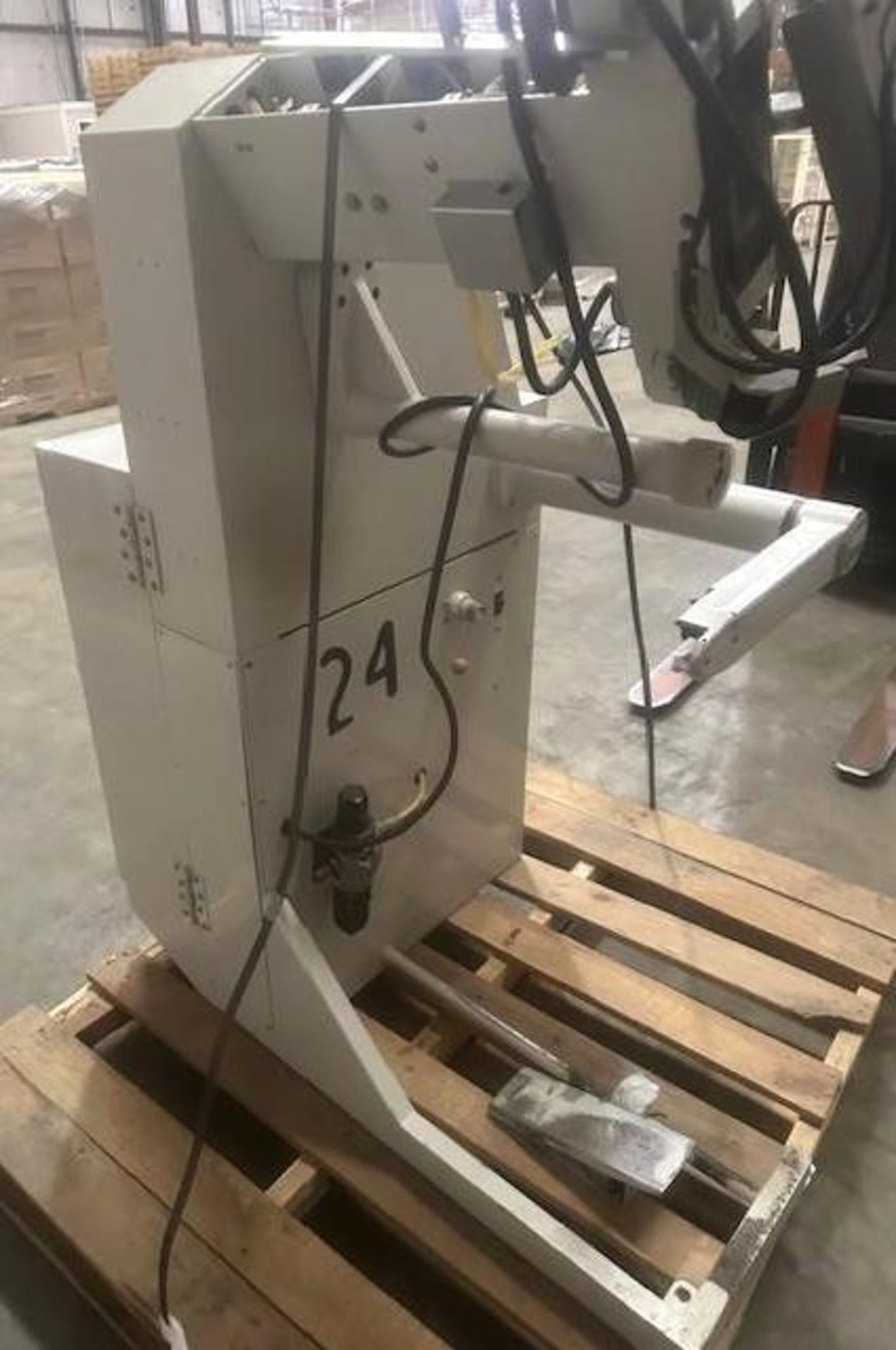 Queen Light QHP-808 Hot Melt Tape Machine - Image 5 of 7