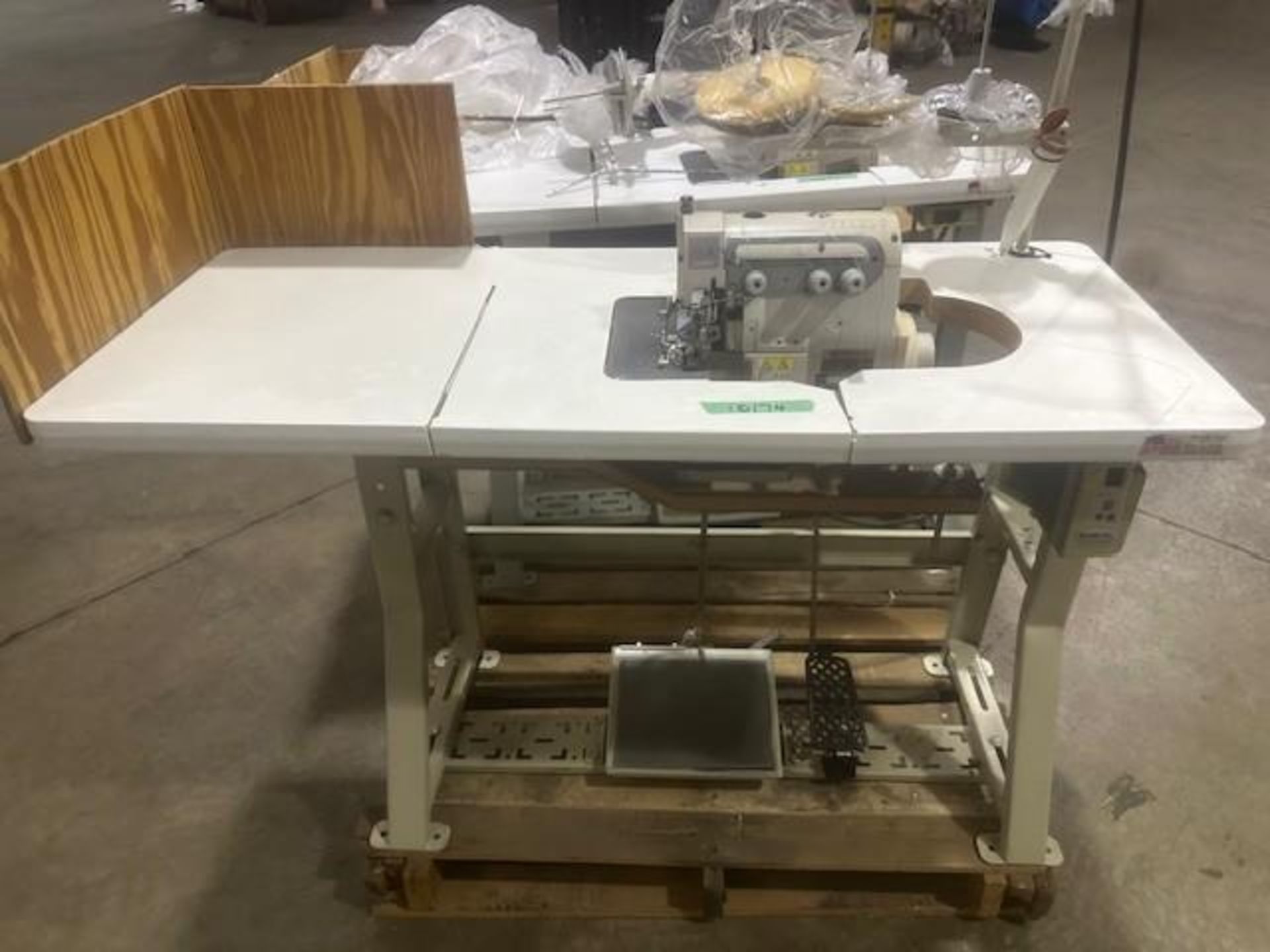 Pegasus MX5204-02-233-4 Three Thread Over Lock
