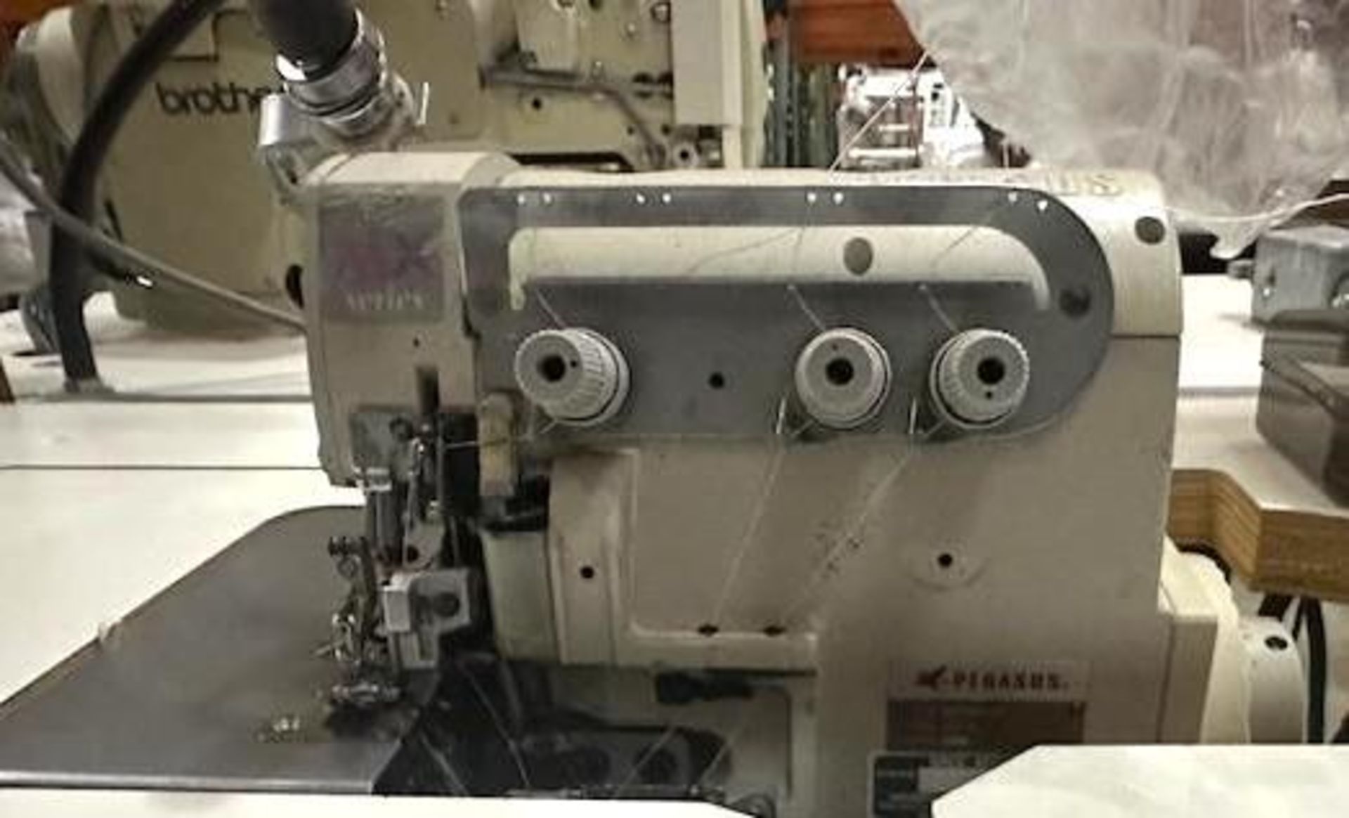 Pegasus MX5204-02-233-4 Three Thread Over Lock - Image 4 of 7