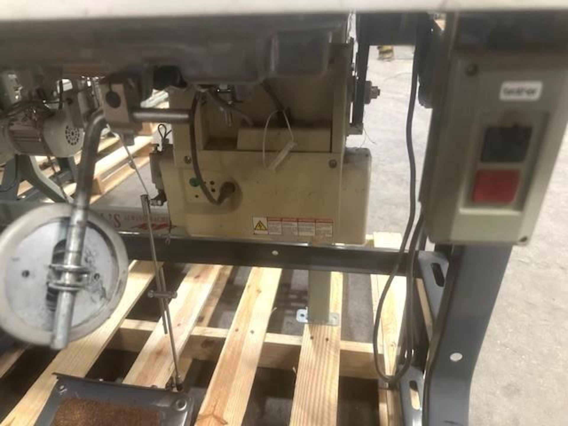 Brother SN-7220-405 Lock Stitch Sewing Machine - Image 6 of 7