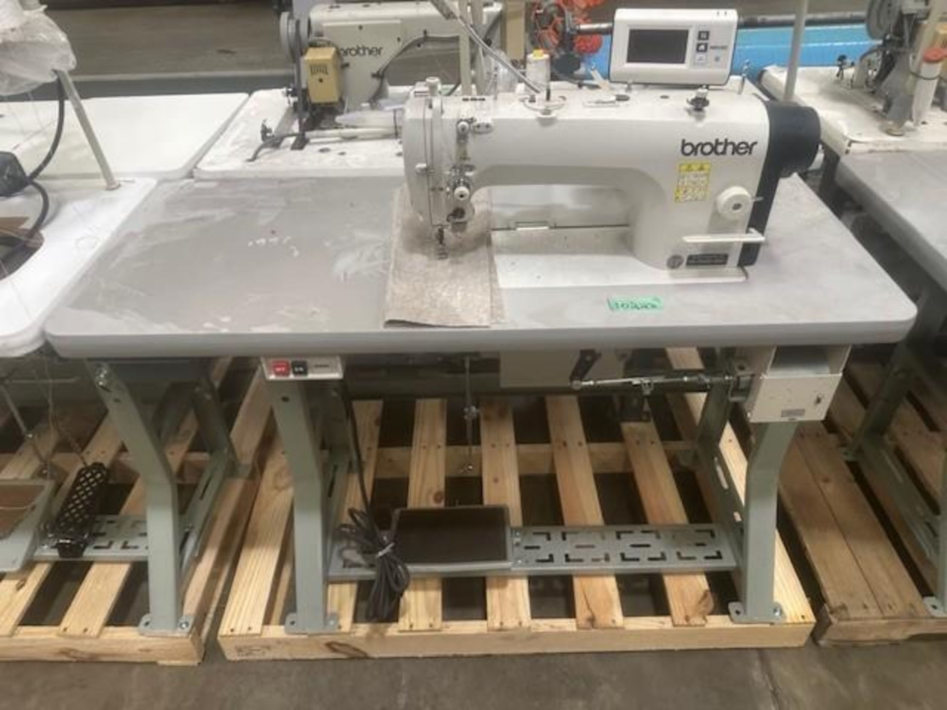 Brother S-7220D-405 Lock Stitch Sewing Machine