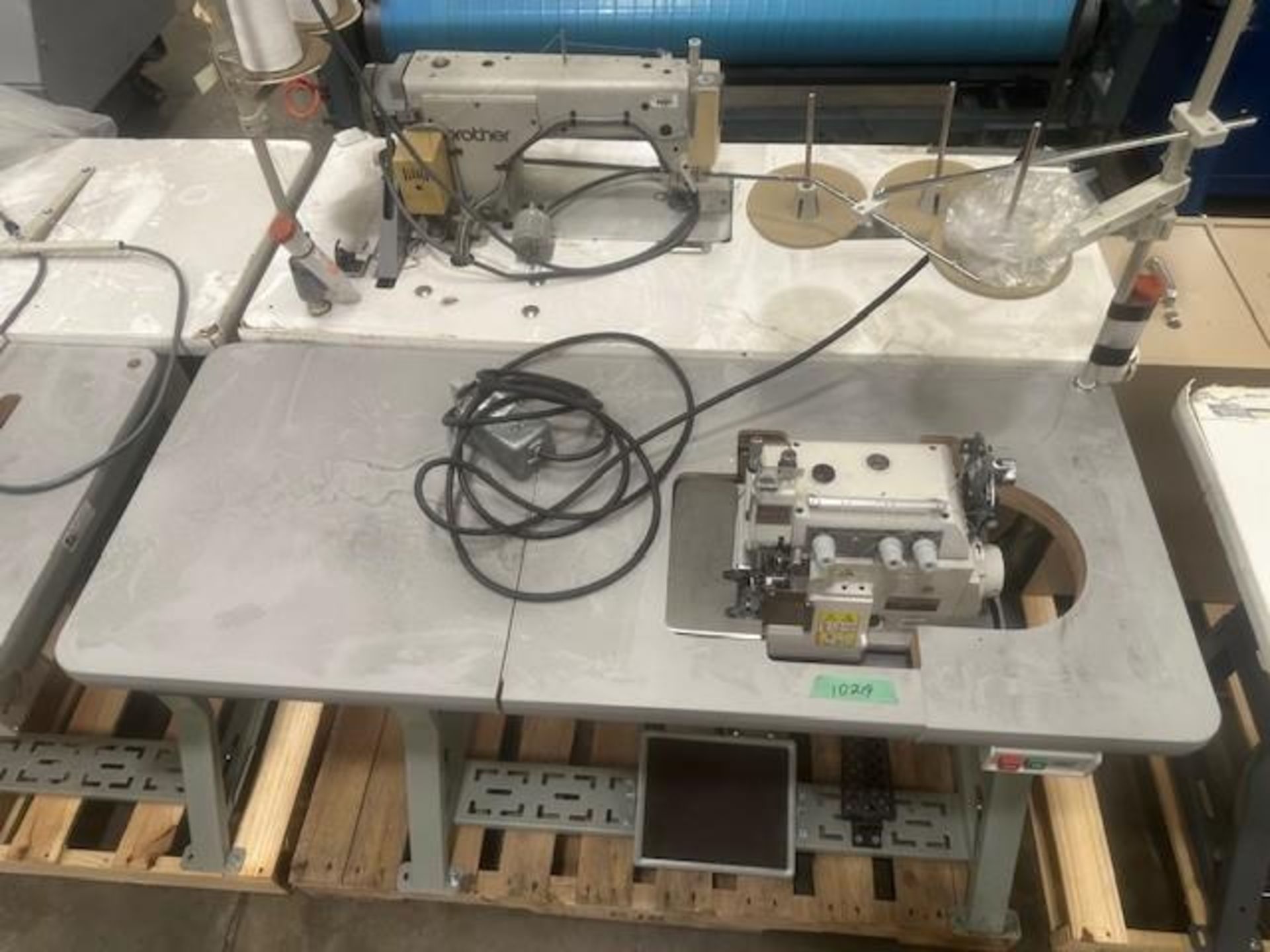 Pegasus EXT5204-03 333-4 PT Three Thread Over Lock - Image 2 of 7