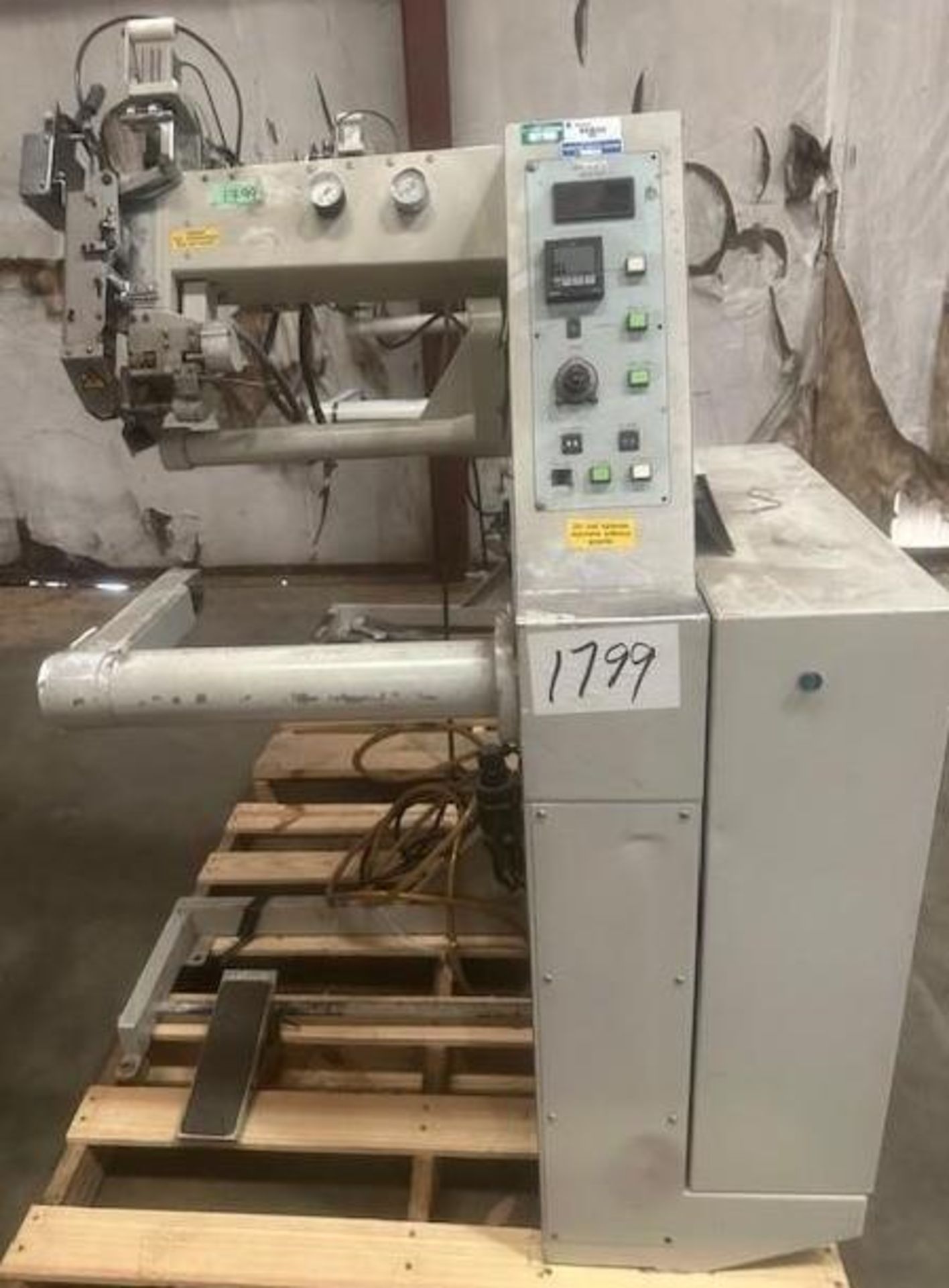 Queen Light QHP-808 Hot Melt Tape Machine