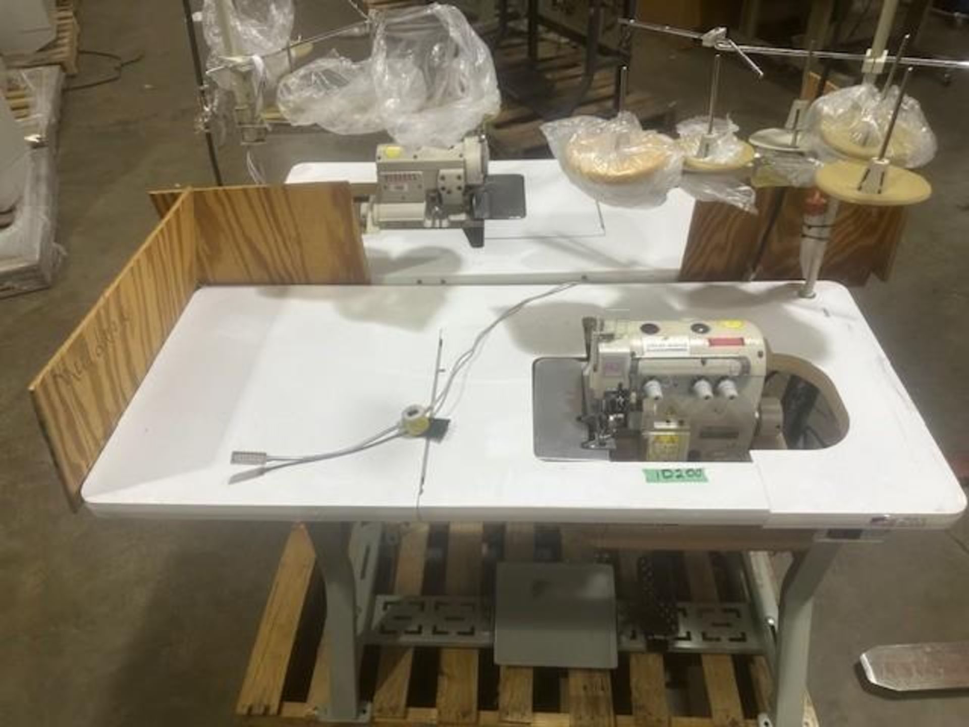 Pegasus MX5204-02-233-4 Serge Sewing Machine - Image 2 of 6