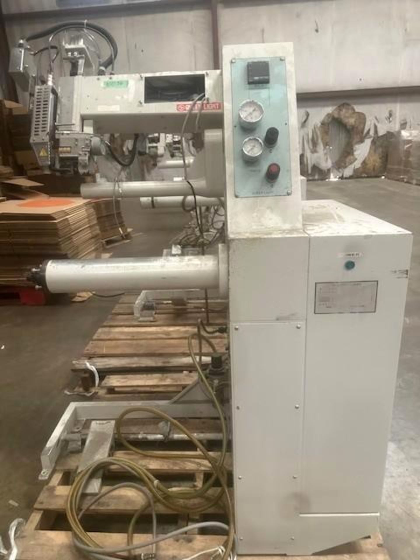 Queen Light QHP-908 Hot Melt Tape Machine