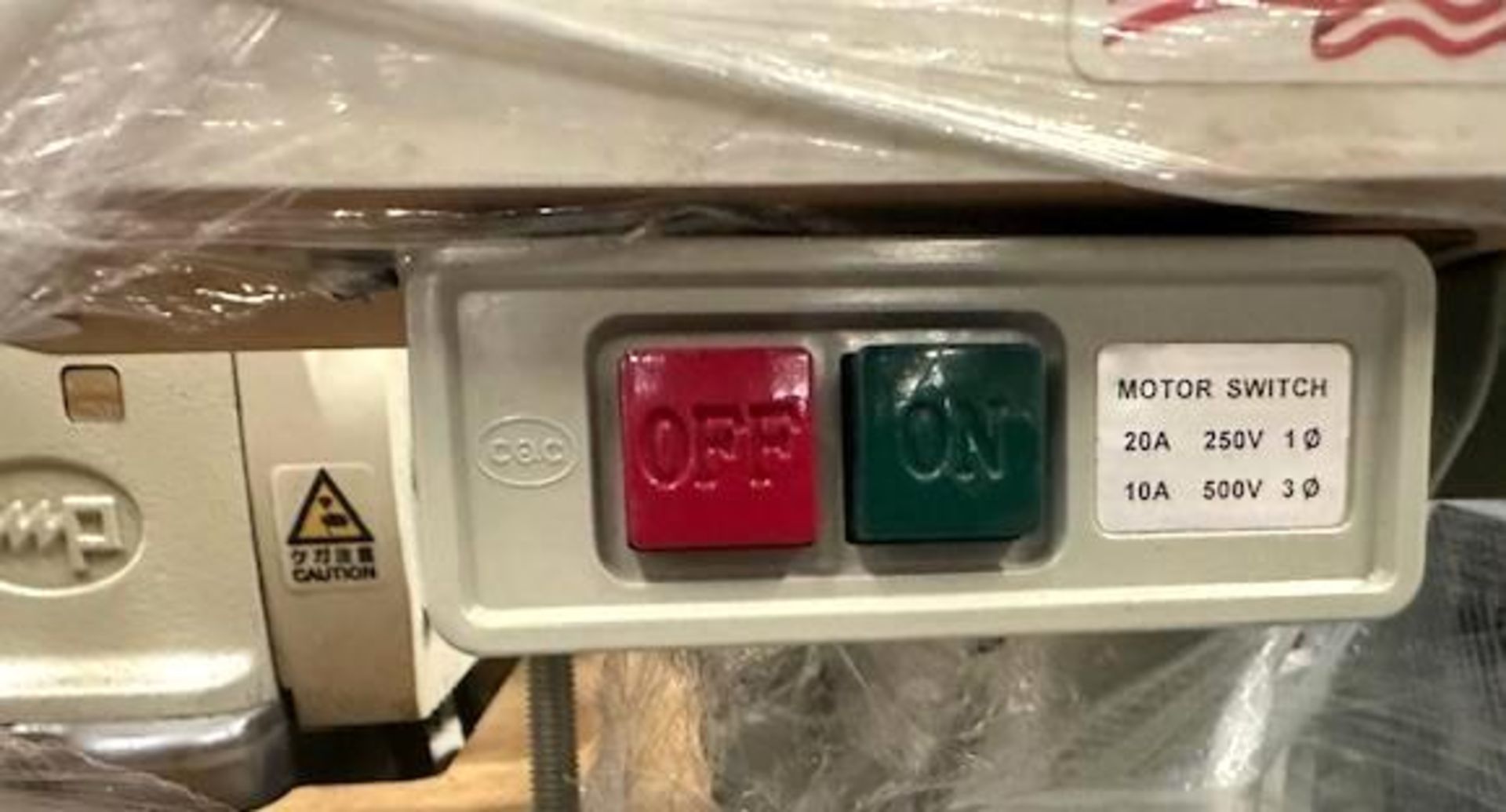 Pegasus MX5204-02-233-4 Serge Sewing Machine - Image 6 of 7