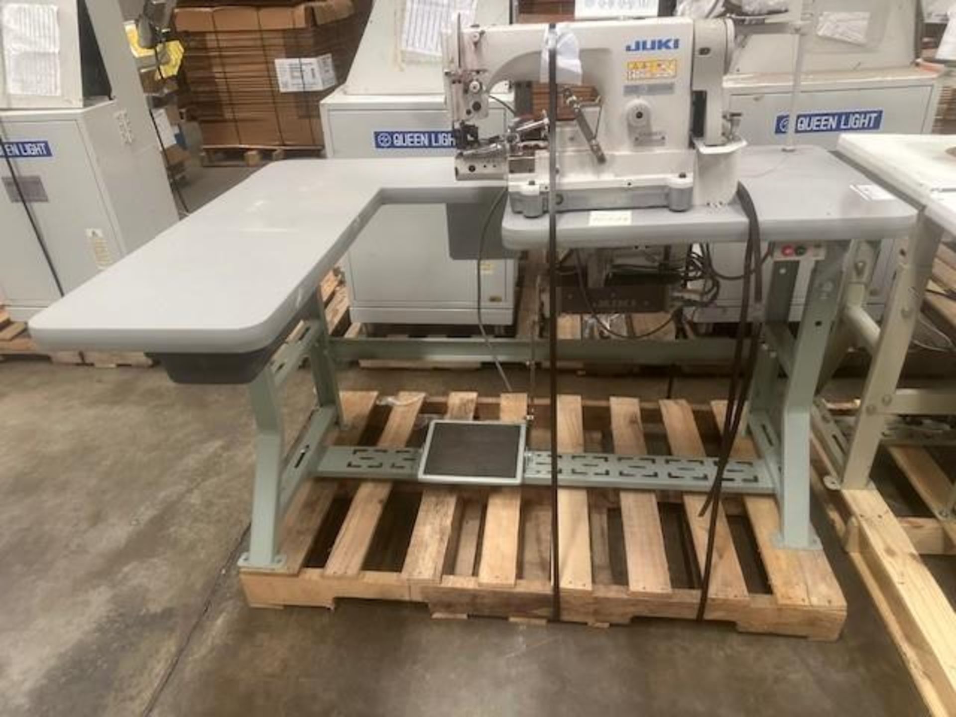 Juki DLN-6390-7 2D3QJ00327 Sewing Machine