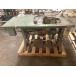 Singer 831U-002-5 Three Thread Over Lock Sewing Machine