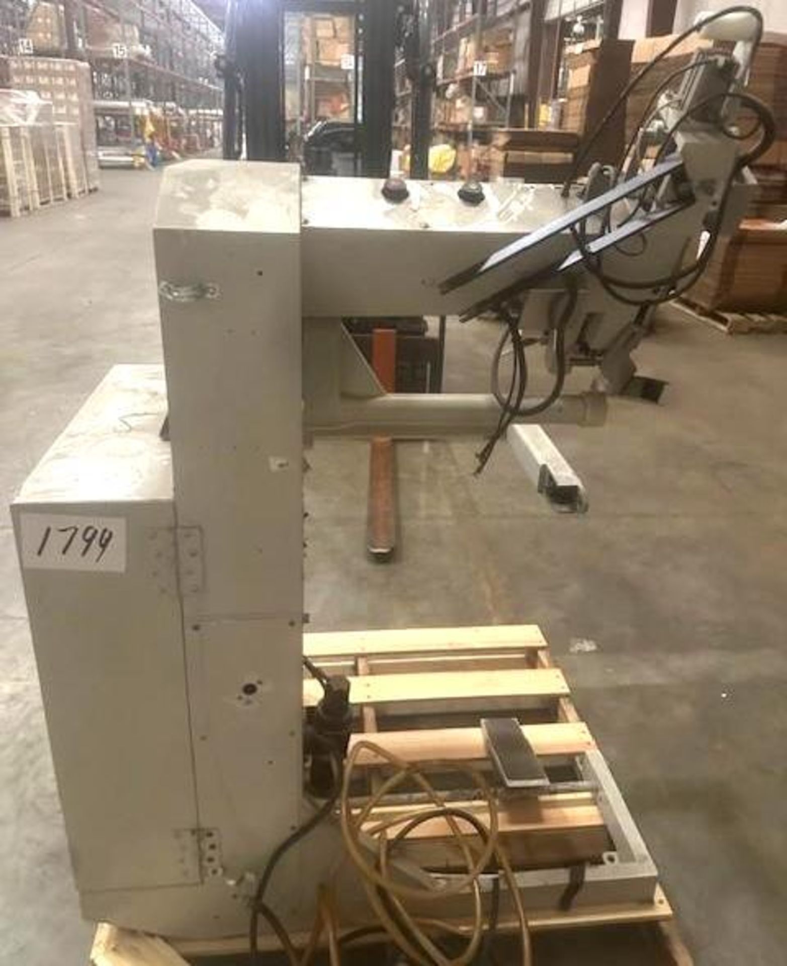 Queen Light QHP-808 Hot Melt Tape Machine - Image 4 of 7