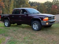 2004 Dodge Dakota 4x4 V-8 Pickup Truck