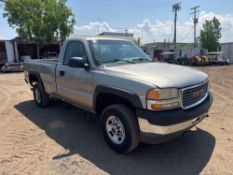 2002 GMC Sierra 2500 Pickup Truck