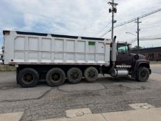 1997 Ford LT9000 Quad Dump Truck
