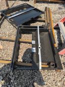 New GiYi Co 29in Mini Stand-On Skidloader Fork Set