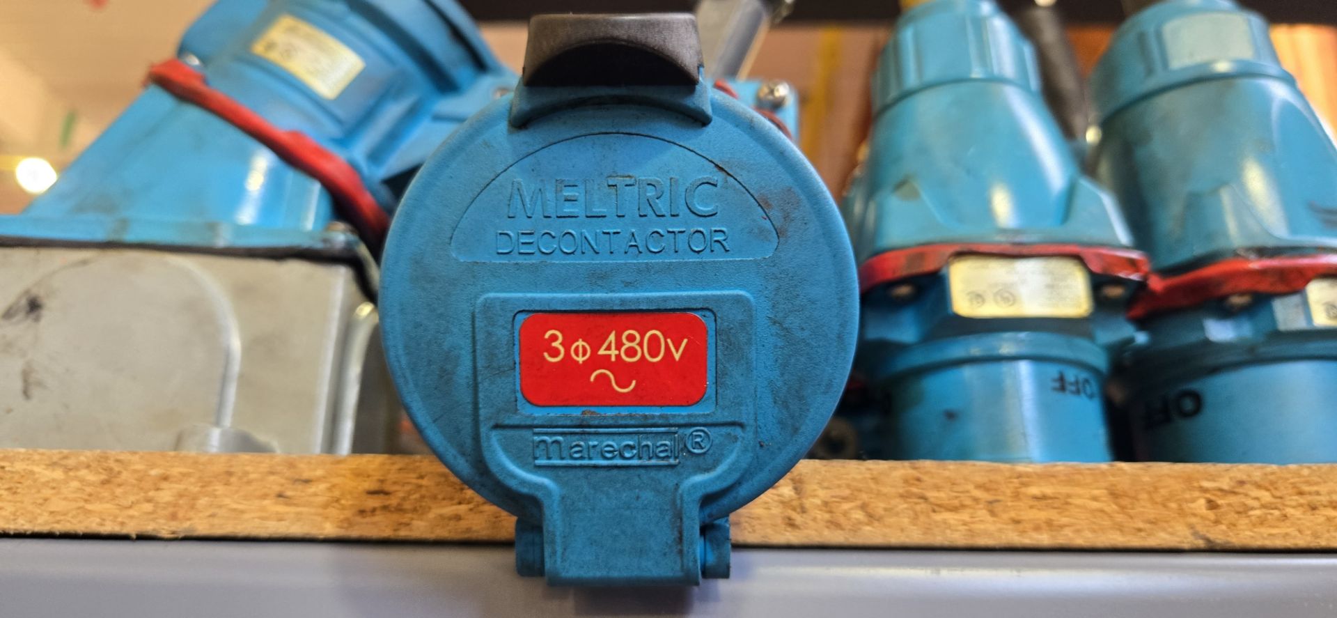 (3) FAIRCHILD MODEL # 10 PNEUMATIC REGULATORS; (1) FAIRCHILD MODEL # 64A PNEUMATIC REGULATORS; (2) - Image 3 of 11