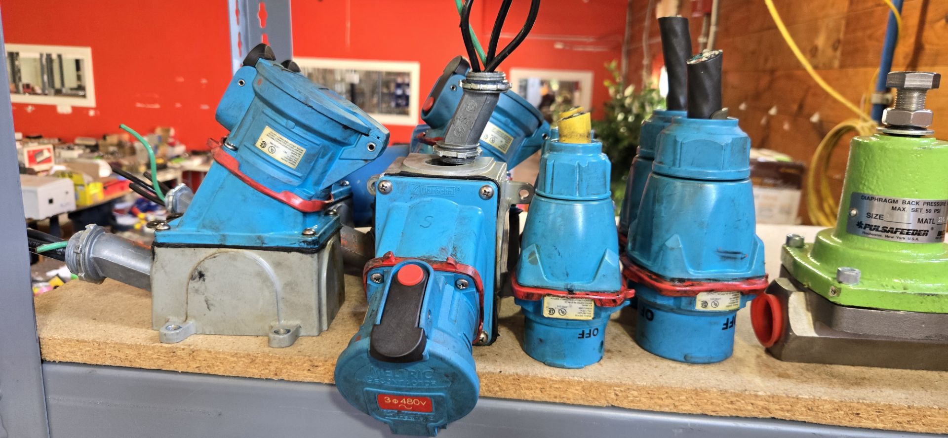 (3) FAIRCHILD MODEL # 10 PNEUMATIC REGULATORS; (1) FAIRCHILD MODEL # 64A PNEUMATIC REGULATORS; (2) - Image 2 of 11