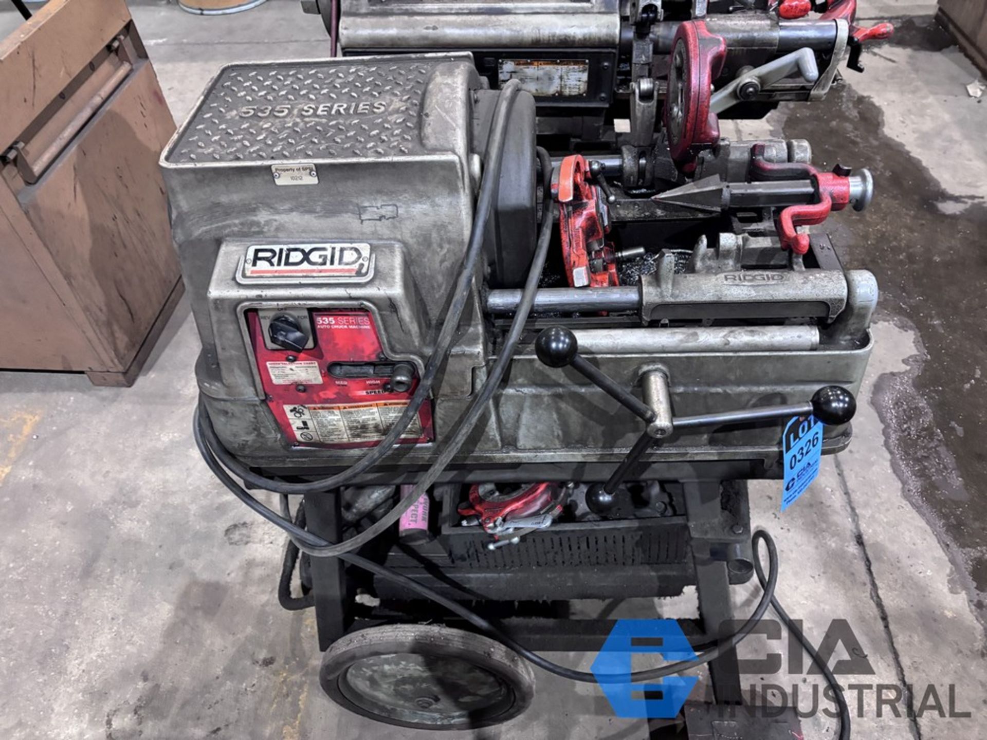 RIDGID MODEL 535 SERIES PIPE THREADER, WITH DIES