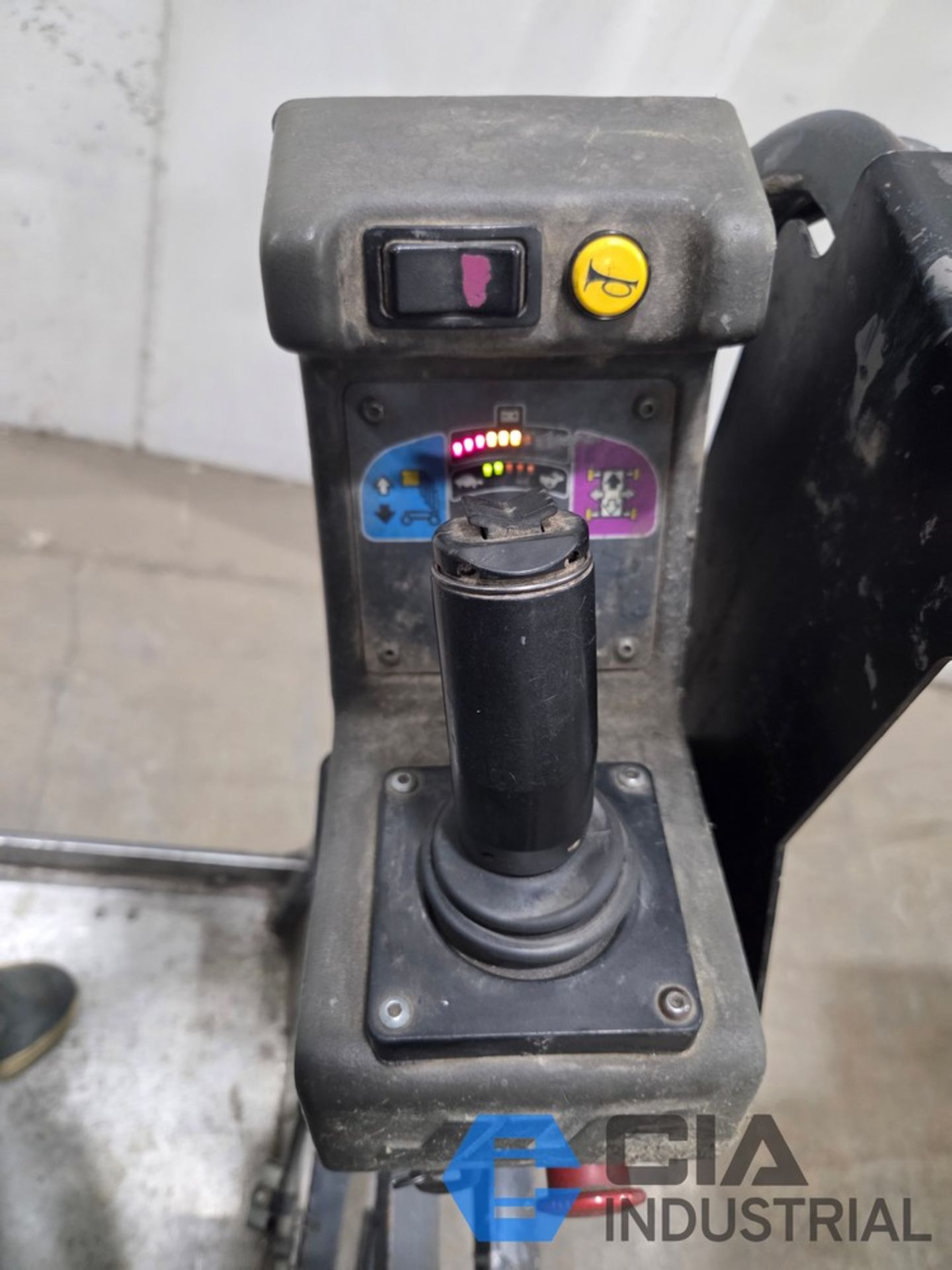 ***JLG MODEL 20MVL ELECTRIC SINGLE PERSON ELECTRIC MANLIFT; S/N ...