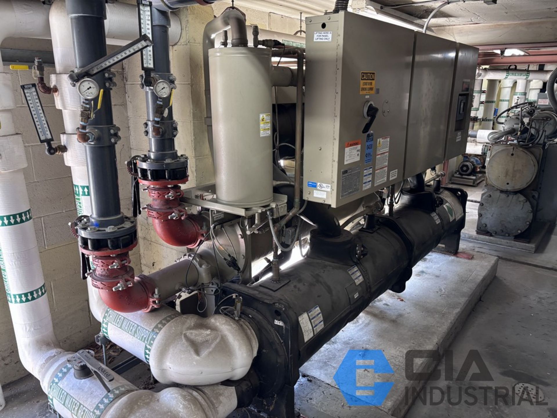 Twe120 120 TON TRANE MODEL RTWD120F CHILLER; S/N U13L08050, R134A REFRIGERANT ...