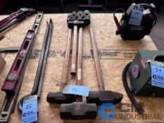(LOT) SLEDGE HAMMERS AND HEADS