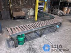 (LOT) APPROX. 75' LONG X 18" WIDE ROLLER CONVEYOR WITH 90 DEGREE TURNS