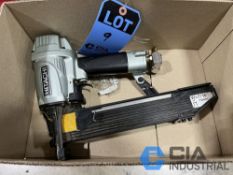 2" HITACHI PNEUMATIC STAPLE GUN