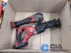 (LOT) MILWAUKEE CORDLESS ANGLE GRINDER AND SAWZALL (1 BATTERY)