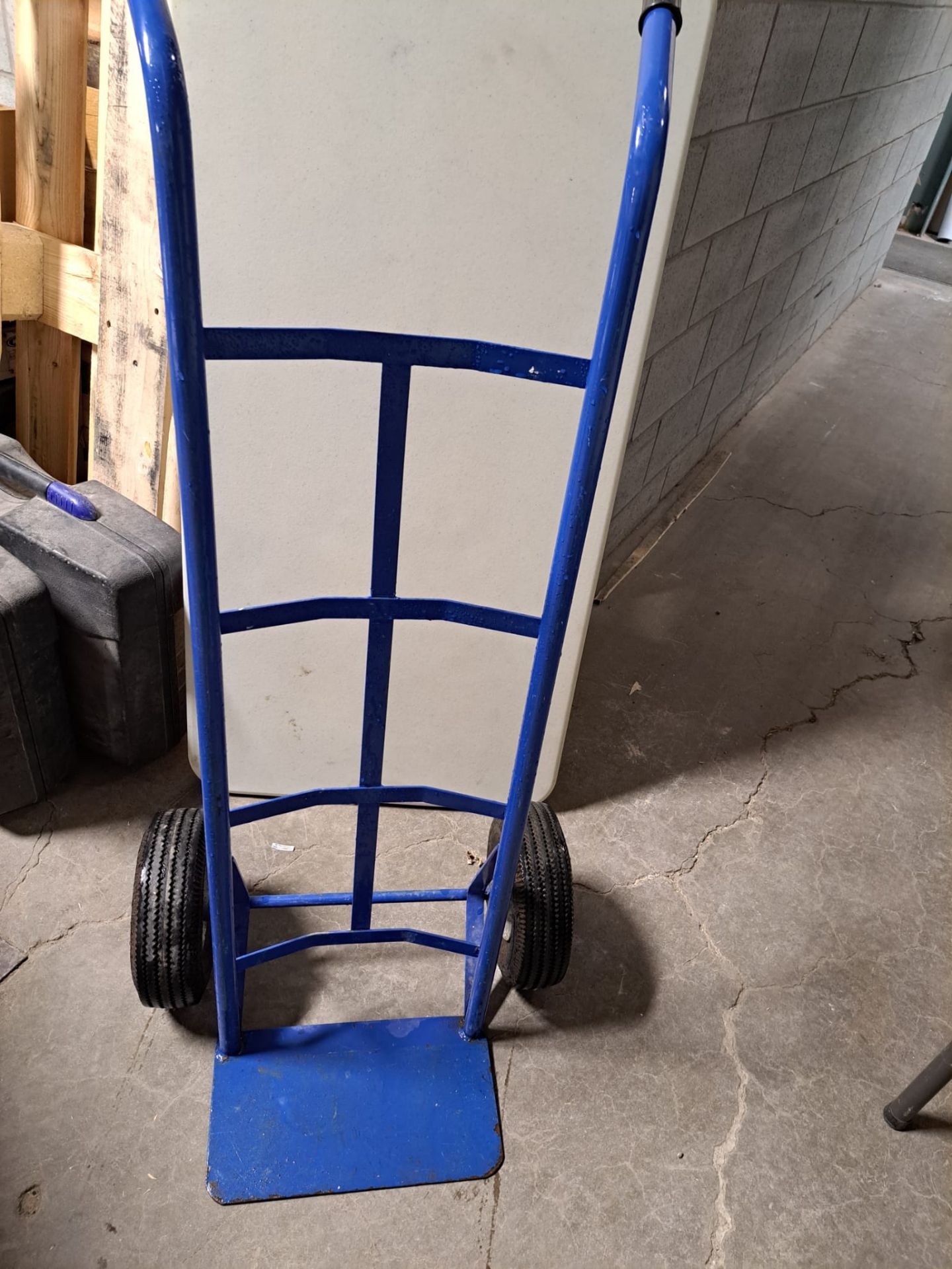 Heavy-Duty Steel Hand Truck