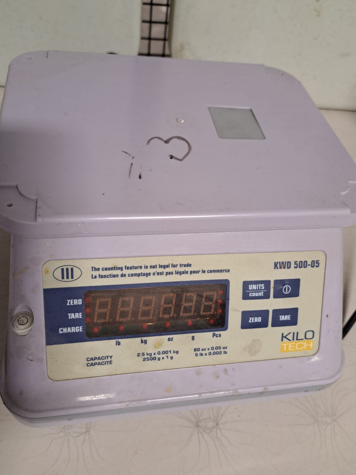 Kilotech Mod. KWD 500-05 Electronic Bench Scale Cap. 5 lb / 2.5 kg