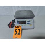 Kilotech Mod. KWD 500-10 Digital Weighing Scale Cap. 5 lb / 2.5 kg