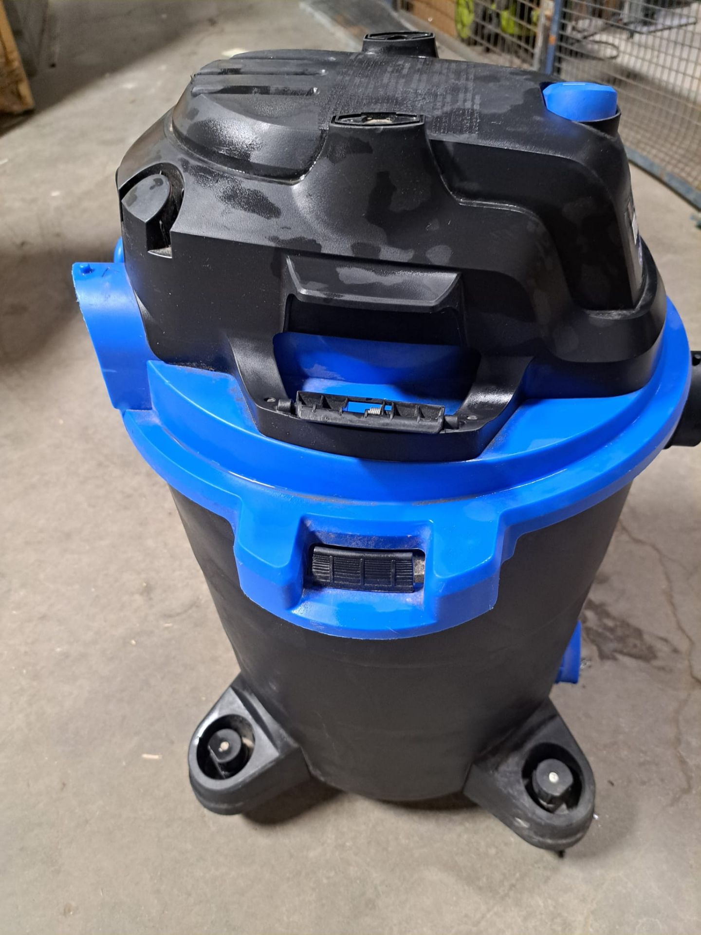 Mastervac Wet/Dry Shop Vacuum Cap. 30 L - Image 3 of 4