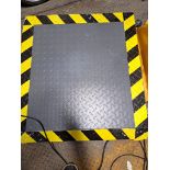 Industrial Floor Scale Mod. KWS-CY300 Diamond Plate Surface