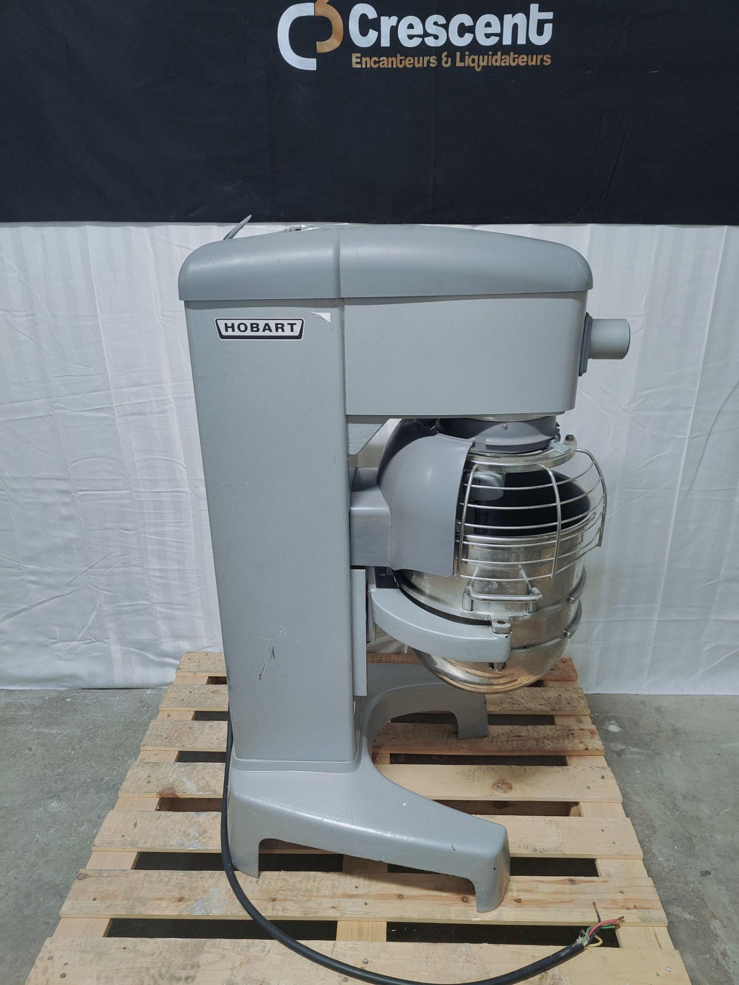 Hobart Mod. HL400 Planetary Floor Mixer with Guard & Bowl Serial: 31-1523-473 Specs: 1.5 HP, 50/60Hz - Image 10 of 13
