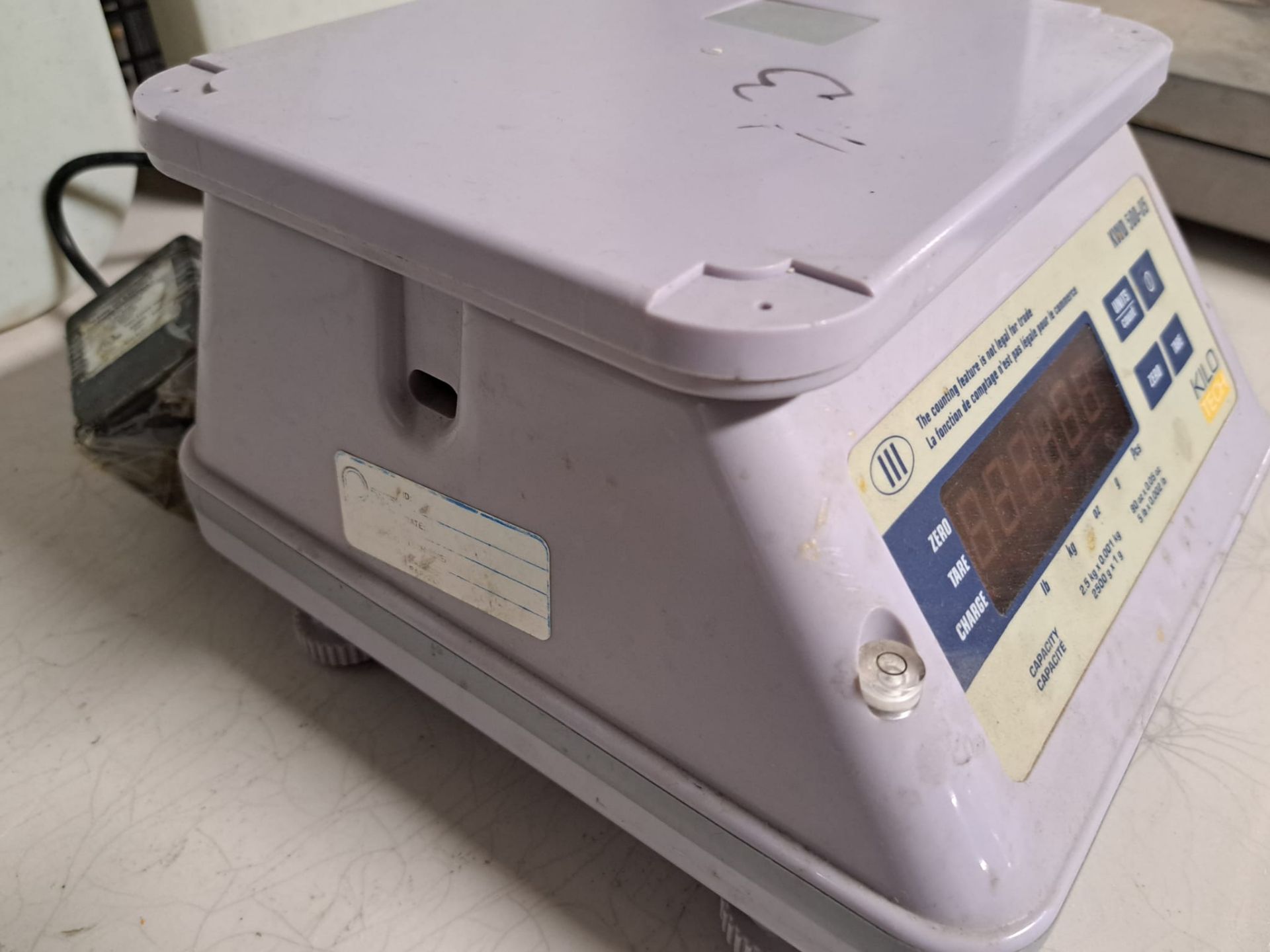 Kilotech Mod. KWD 500-05 Electronic Bench Scale Cap. 5 lb / 2.5 kg - Image 2 of 3