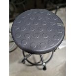 Lot of 4 Swivel Bar Stools