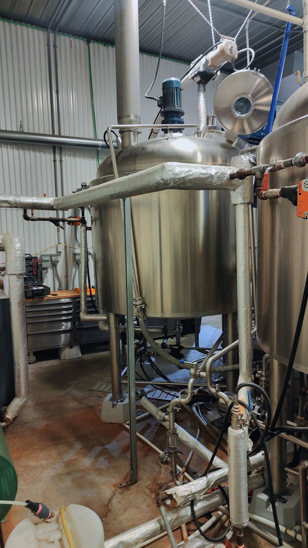 *BULK LOT* Complete 2016 HGMC Brewhouse w/ Mash & Lauter Tuns, Heat Tank, Plate Exchanger, Platform - Image 7 of 51