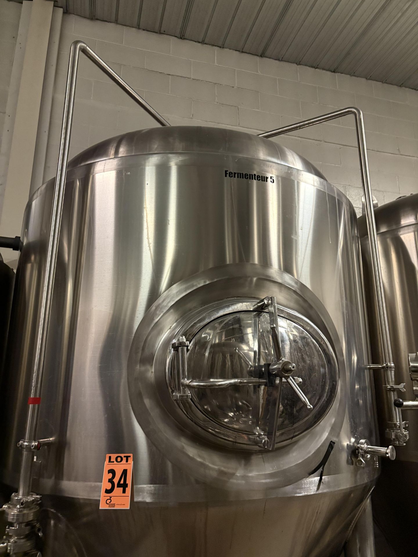 2,000 Litre Double Jacketed HGMC Cone-Bottom Fermentation Tank, CIP, Manway, SS 304 (yr. 2016) - Image 9 of 10