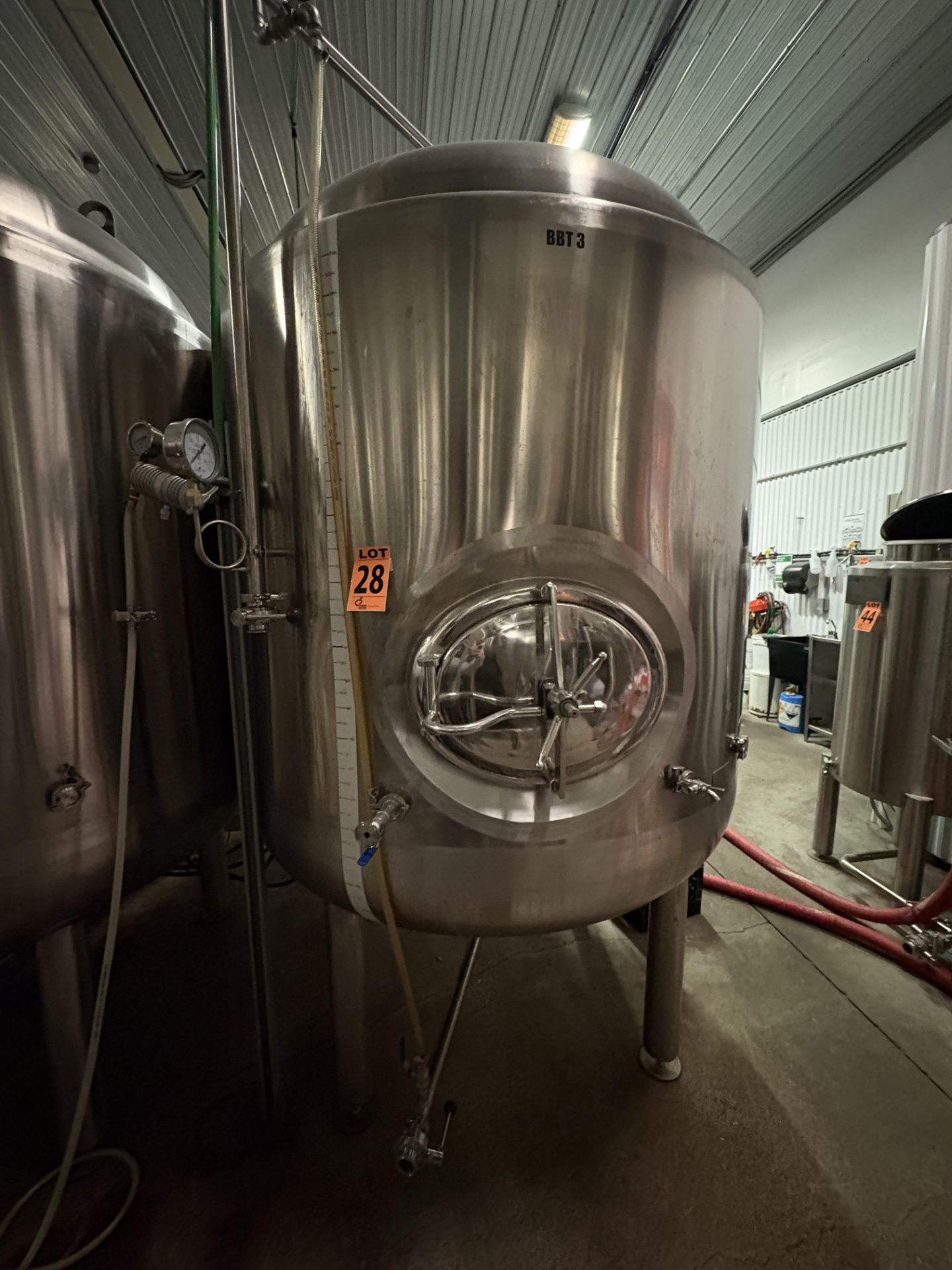 2000 Litre HGMC SS304L Double Jacketed Brite Beer Tank (2016) - Image 3 of 9