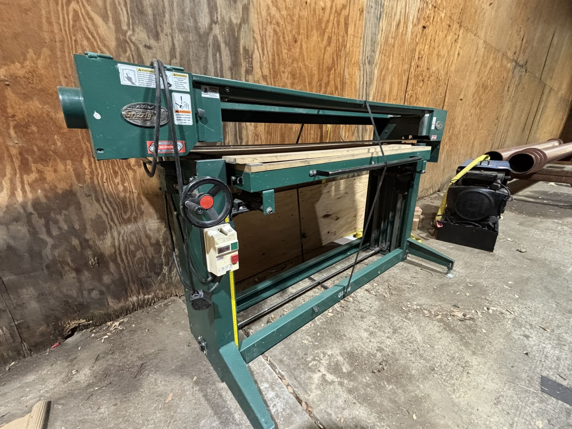 Grizzly Industrial G5394 Stroke Sander 3HP, 18" Table Travel, 24" Vertical Table Travel - Image 2 of 4