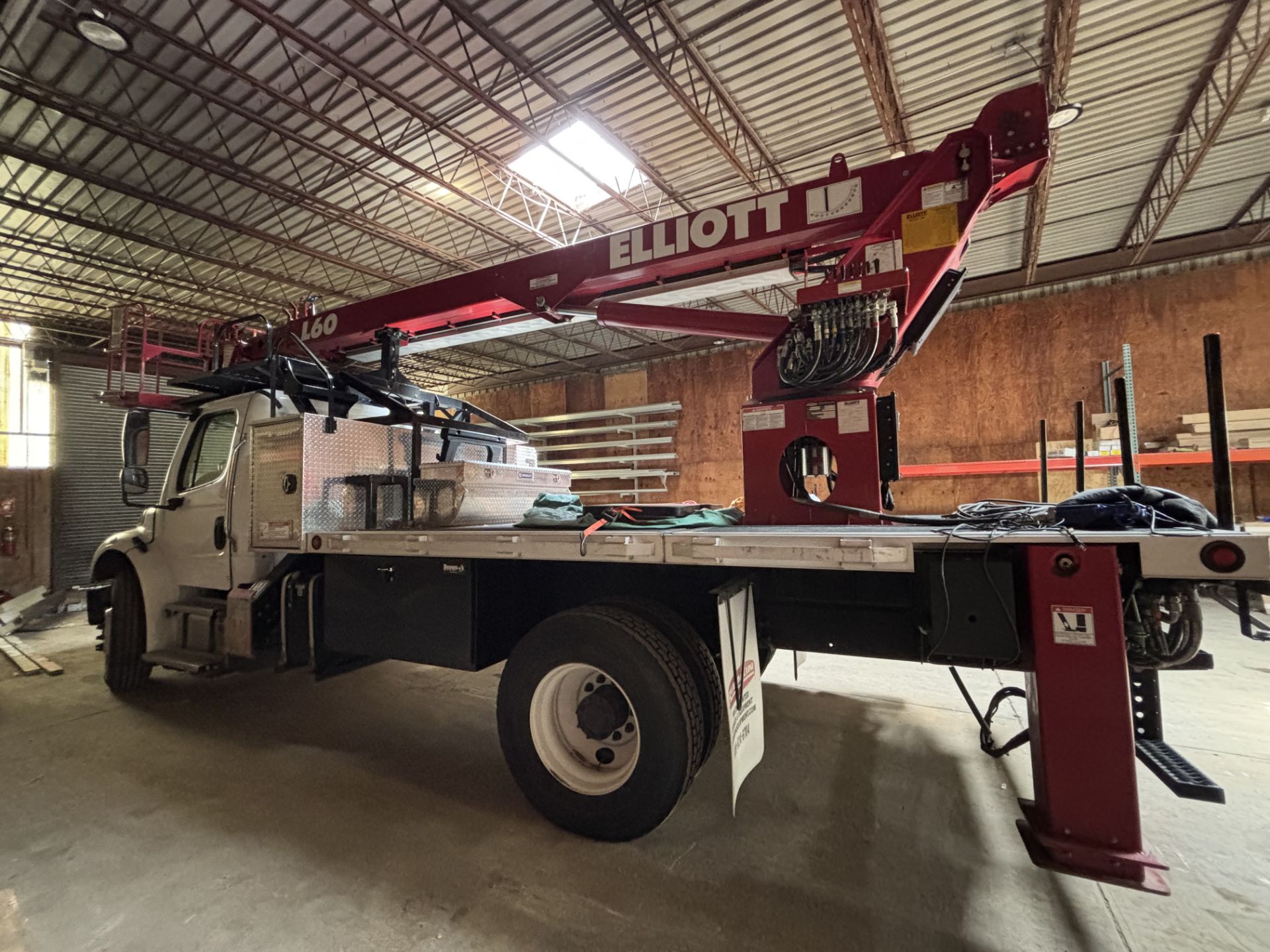 2019 FREIGHLINER M2 106 Crane Truck with ELLIOTT L60 Mounted Crane, 6.7L I6, Diesel - Image 5 of 20