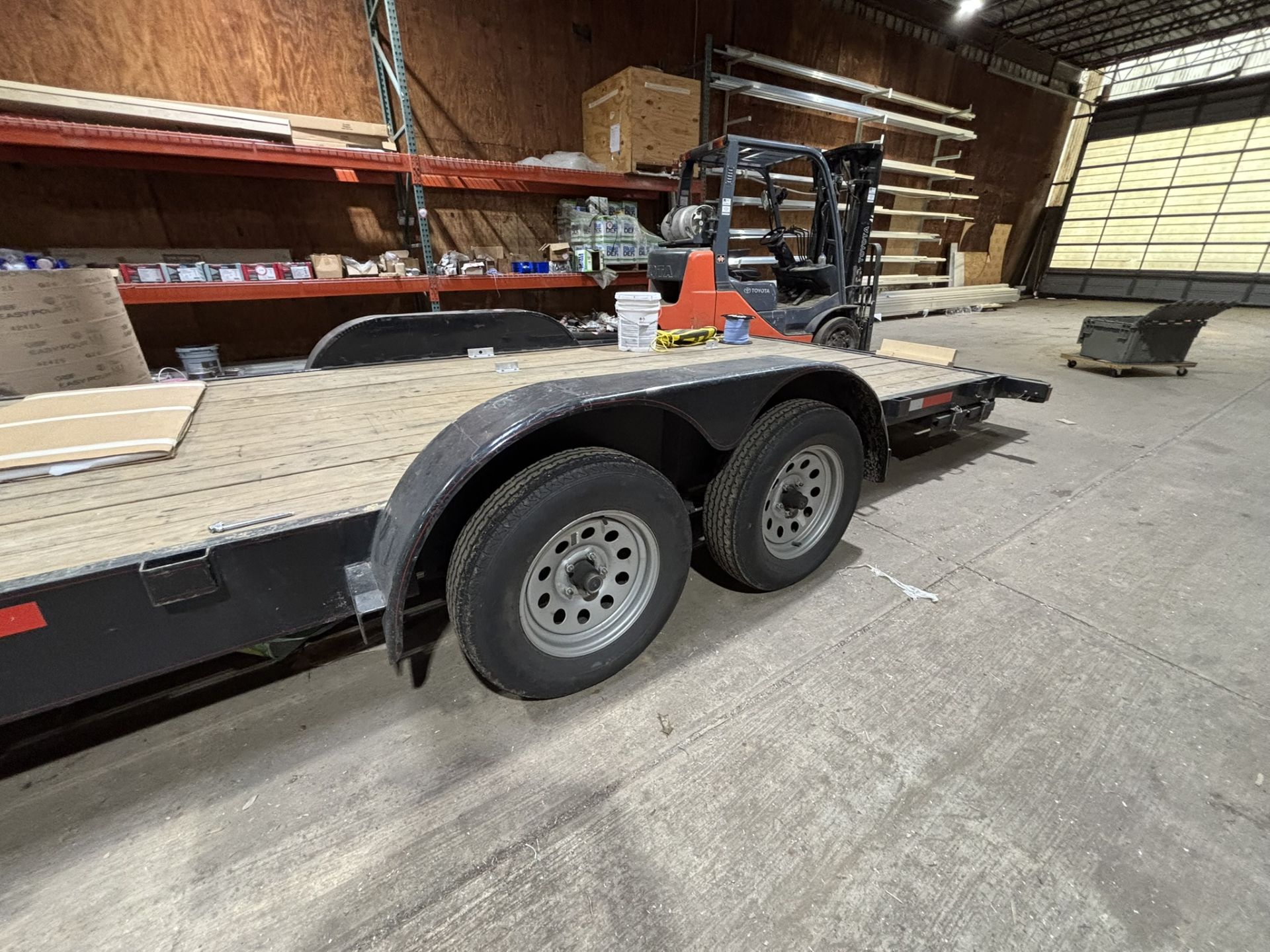 Direct Trailer Source Tandem Axle 24' Flatbed Trailer - Image 5 of 8
