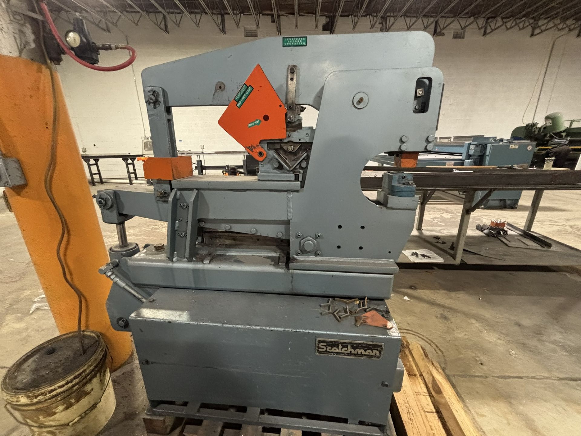 Scotchman 40-Ton Iron Worker Model 4041C S/N 2918M1087 - Image 3 of 4
