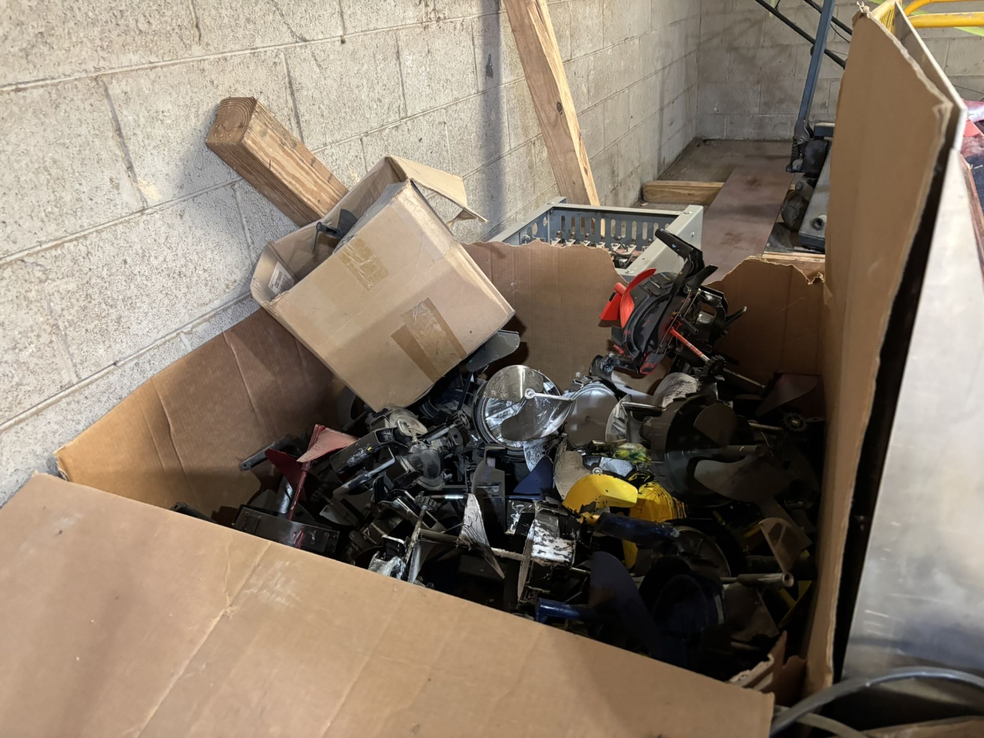 Everything Behind Yellow Ribbon - Pallet Jack, Poulin Push Lawn Mower, Extension Cord Reels, Paint - Image 3 of 3