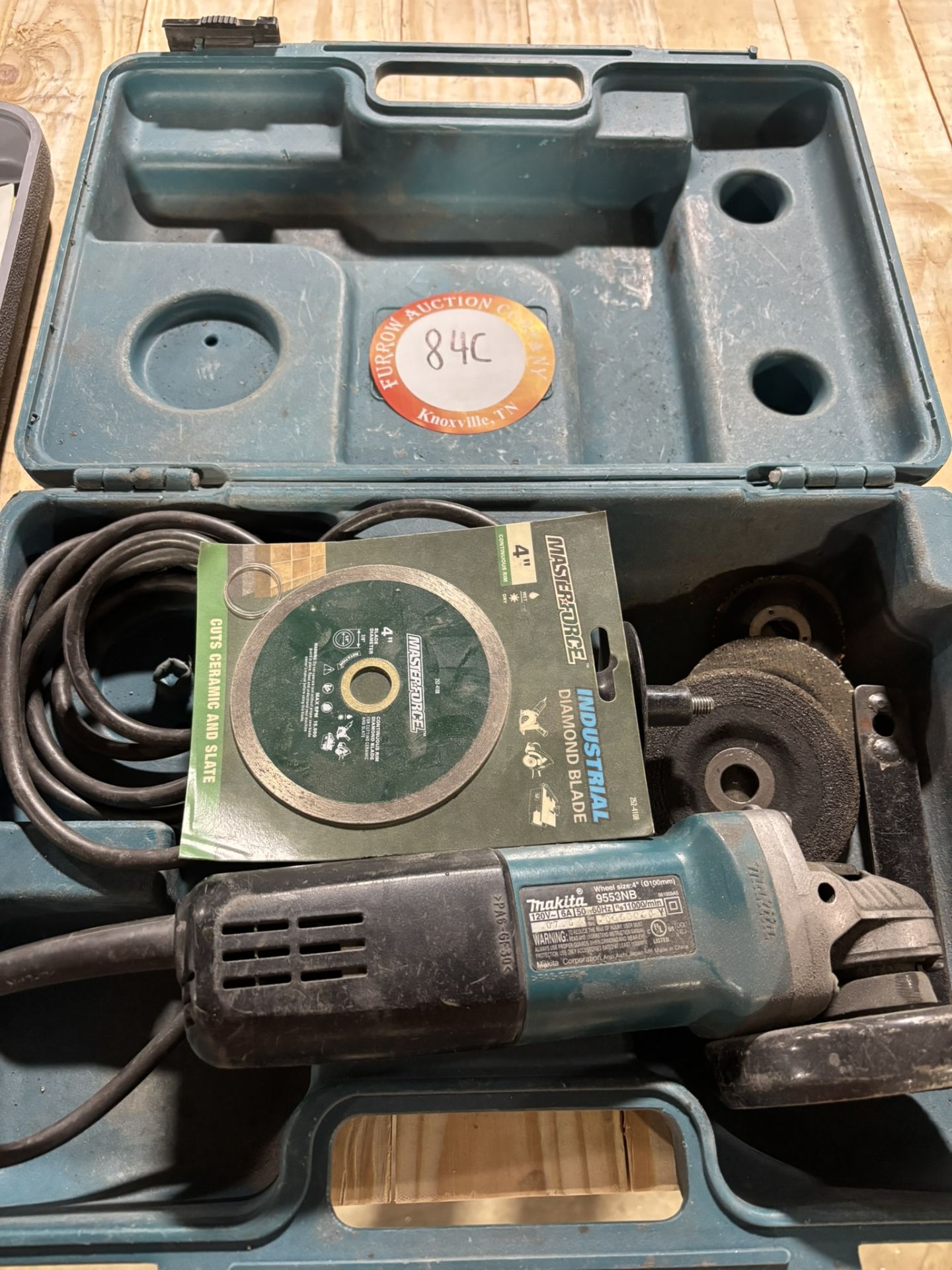 Makita Model 9553NB 4" Corded Grinder