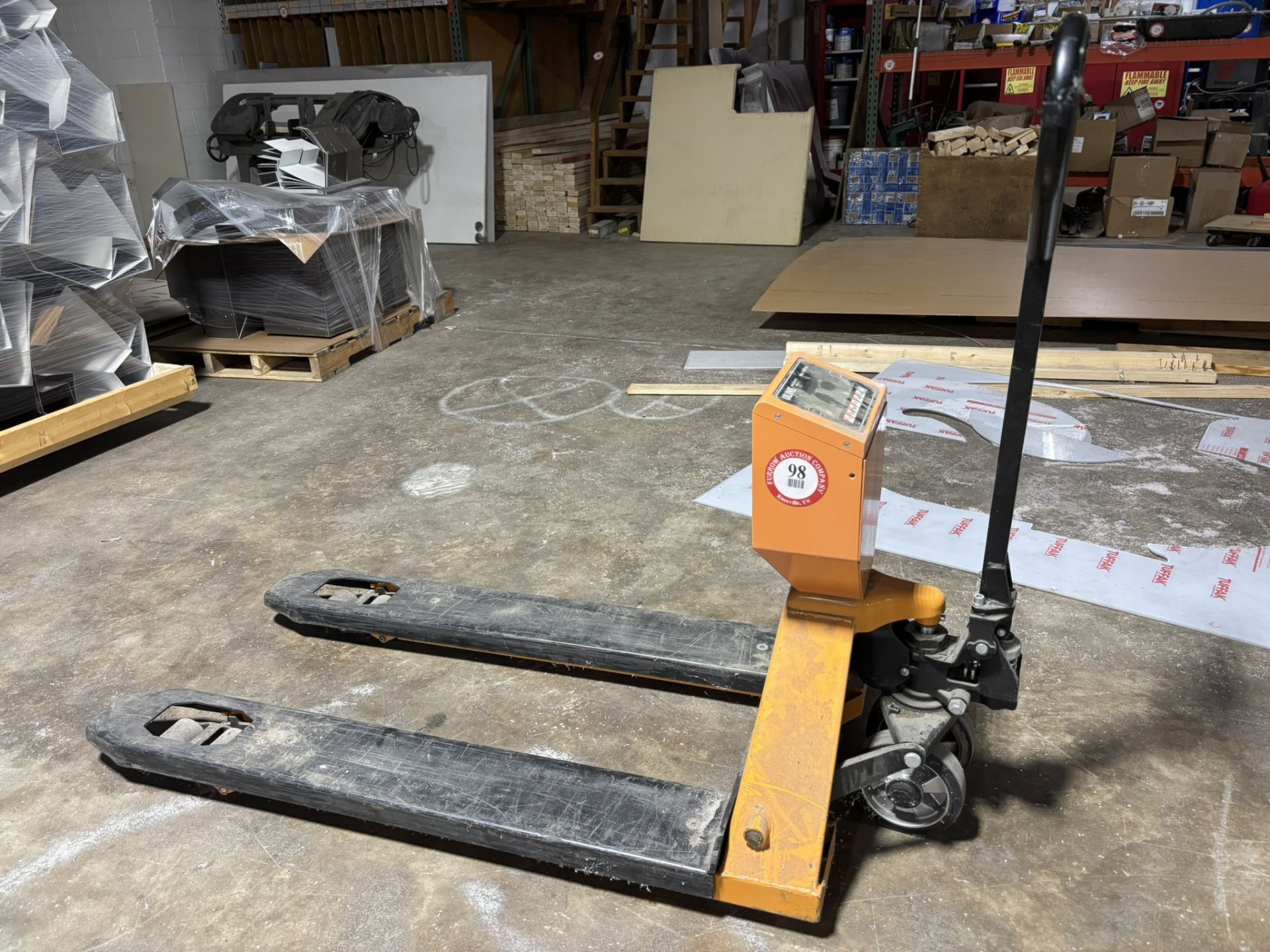 ULINE Pallet Jack with Scale System (Max 5000 lbs.)